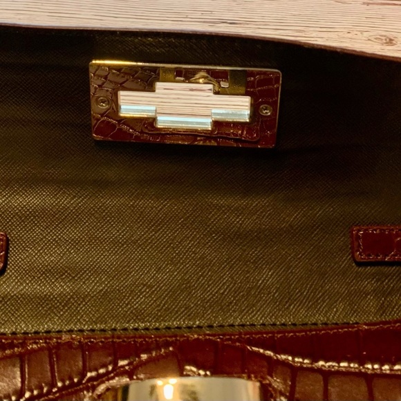 SOLD- Vintage Donna Karan DKNY oversized Clutch Purse with Chain Strap - Picture 12 of 12